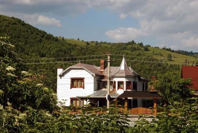 Гостевой дом Pensiunea Casa Bianca Bucovina Вама-3