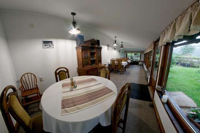 Гостевой дом Pensiunea Casa Bianca Bucovina Вама-5